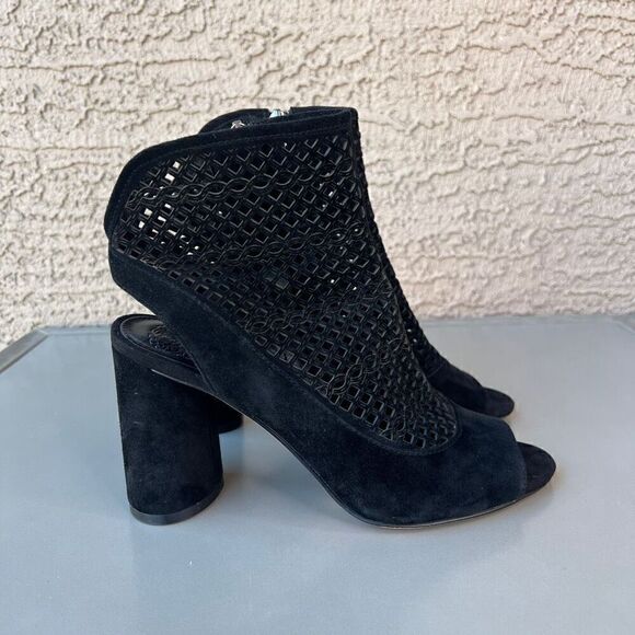 Vince Camuto Gerby Heeled Open Toe Bootie Womens Size 7 Perforated Black Suede - Picture 3 of 13